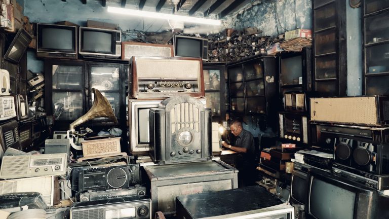 Is the TV sound system from Zebronics the best choice?