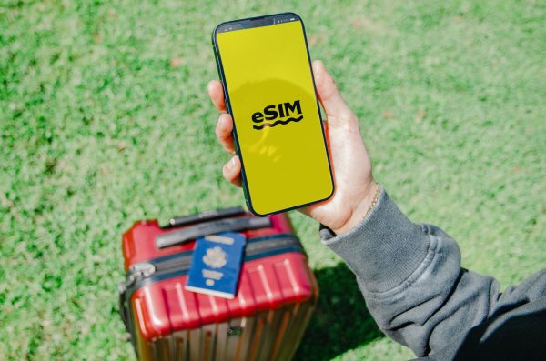 EasyRoam Travel SIM: The Best Way to Stay Connected Abroad