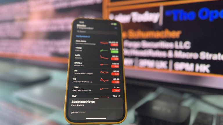 Tech Shares Rebound: Is This the Best Time to Invest?